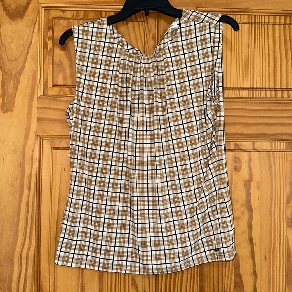 Calvin Klein women’s sleeveless top size medium EUC